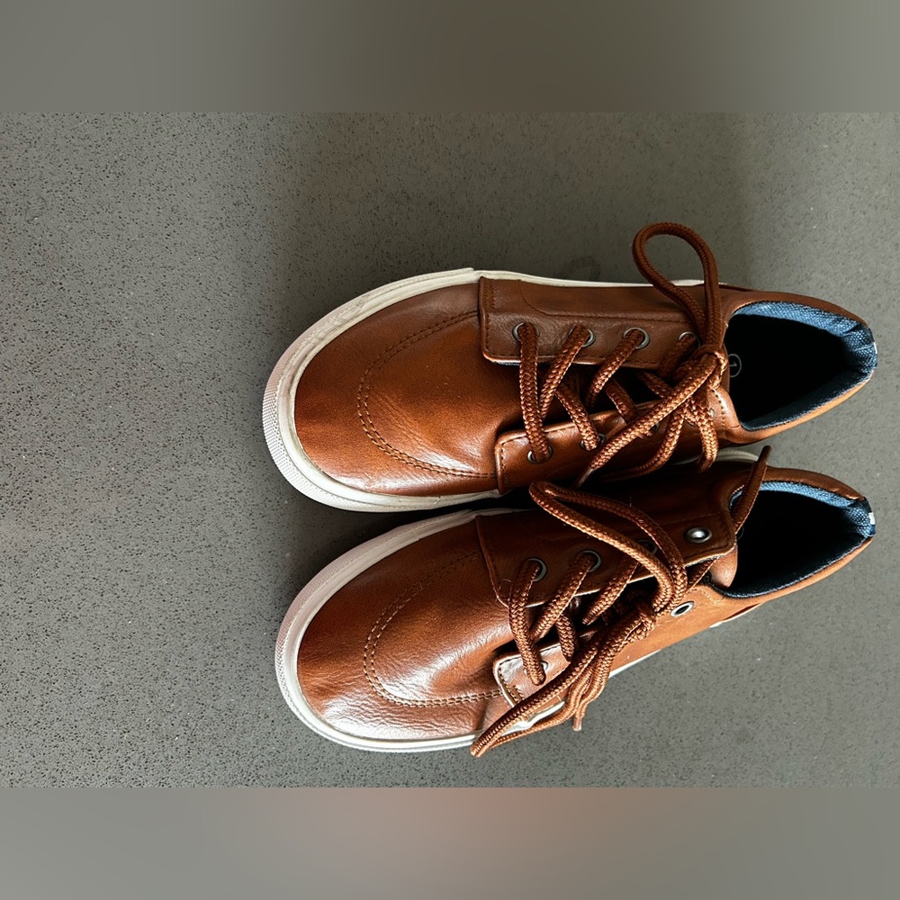 US Sports Brown Faux Leather Sneakers US 1